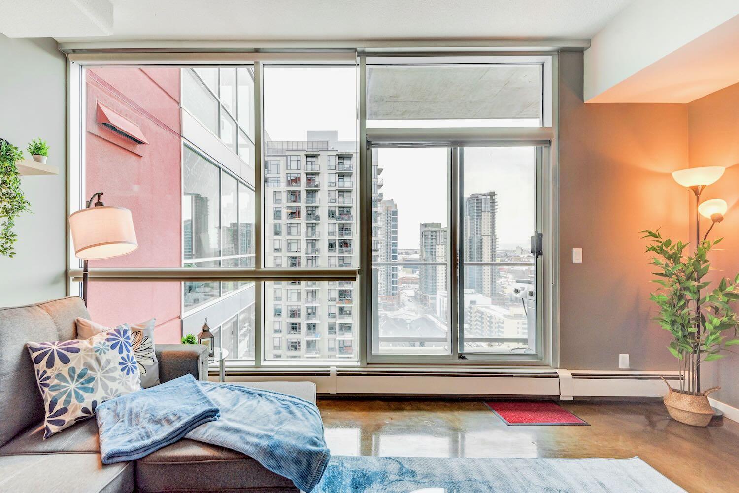 Modern 2Br Condo - King Bed - Downtown City Views Calgary Exterior photo